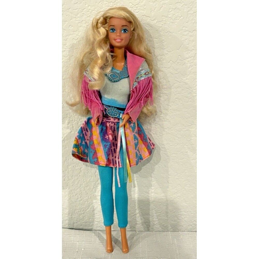 Mattel Vintage Southwestern Western Fun Barbie 1990s Blonde Wavy Hair Blue Eyes